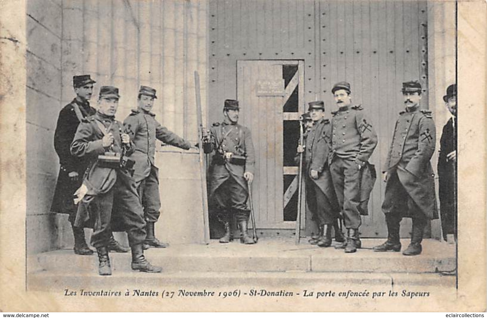 Nantes    44     Les Inventaires  1906.St Donatien.Porte Enfoncée Par Les Sapeurs    (En Partie Décollée Voir Scan) - Nantes