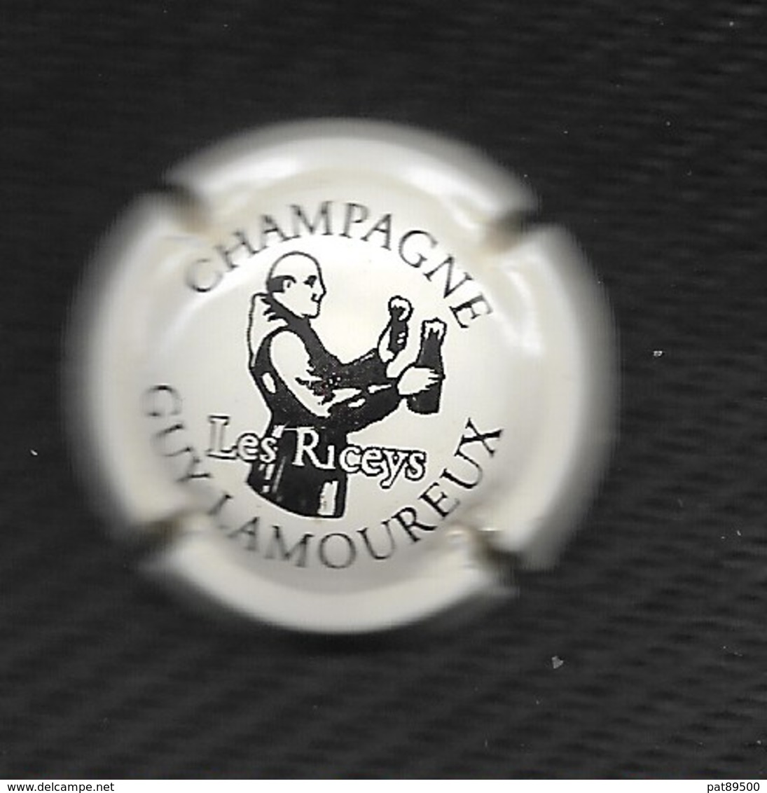 CAPSULE De CHAMPAGNE GUY LAMOUREUX Marron Sur Fond Crème -  10 -  LES RICEYS - Other & Unclassified