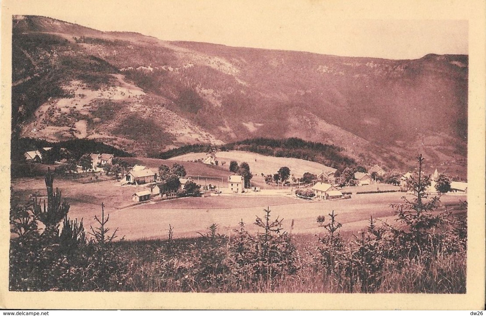 St Saint-Nizier (Isère) - Station Estivale Et Hivernale, Vue Générale Et Montagne De Sornin - Carte Non Circulée - Altri & Non Classificati