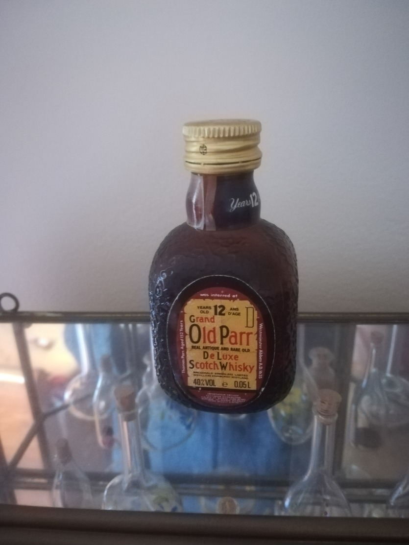 MIGNONNETTE ANCIENNE -  WHISKY GRAND OLD PARR DE LUXE - 12 ANS D'AGE - Mignonnettes