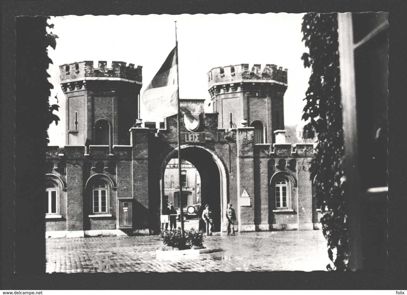 Bruxelles / Brussel - Petit Chateau / 't Kasteeltje - Klein Kasteeltje - Kazerne / Caserne - Photo Véritable - Autres & Non Classés