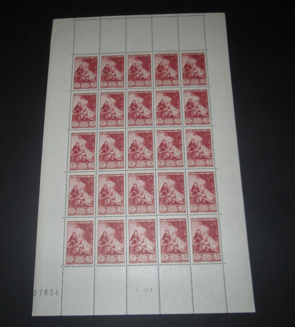 France 1946 Neuf** N° 753 Le Musée Postal FRAGONARD Feuille Complète - Feuilles Complètes