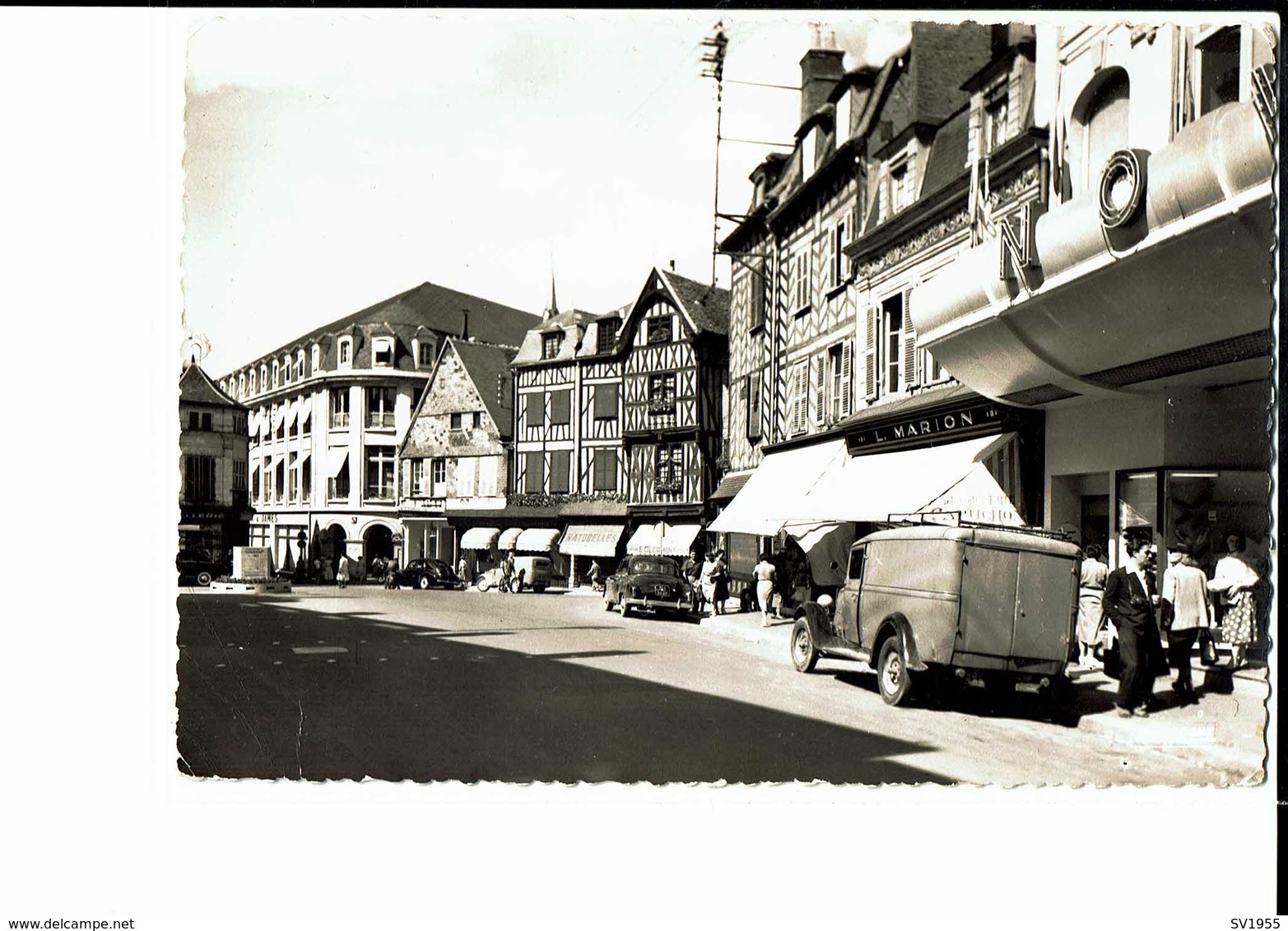 Auxerre Rue Du Temple Edition La Cigogne - Auxerre