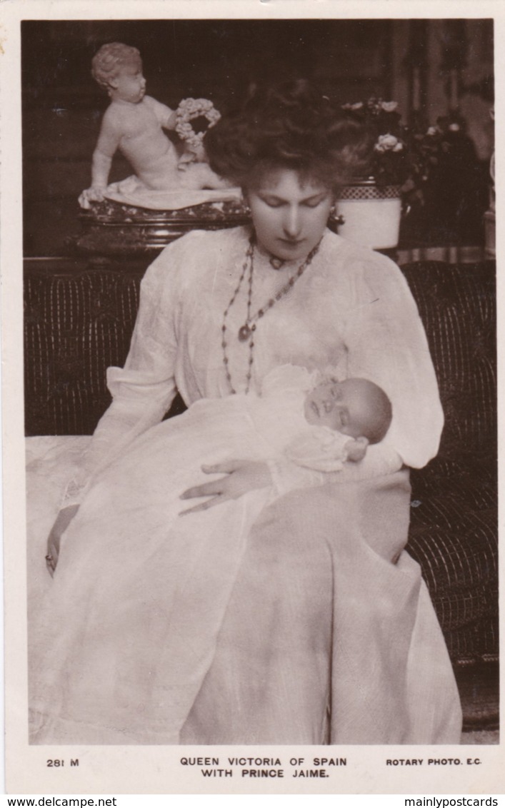 AS03 Royalty - Queen Victoria Of Spain With Prince Jaime - RPPC - Royal Families