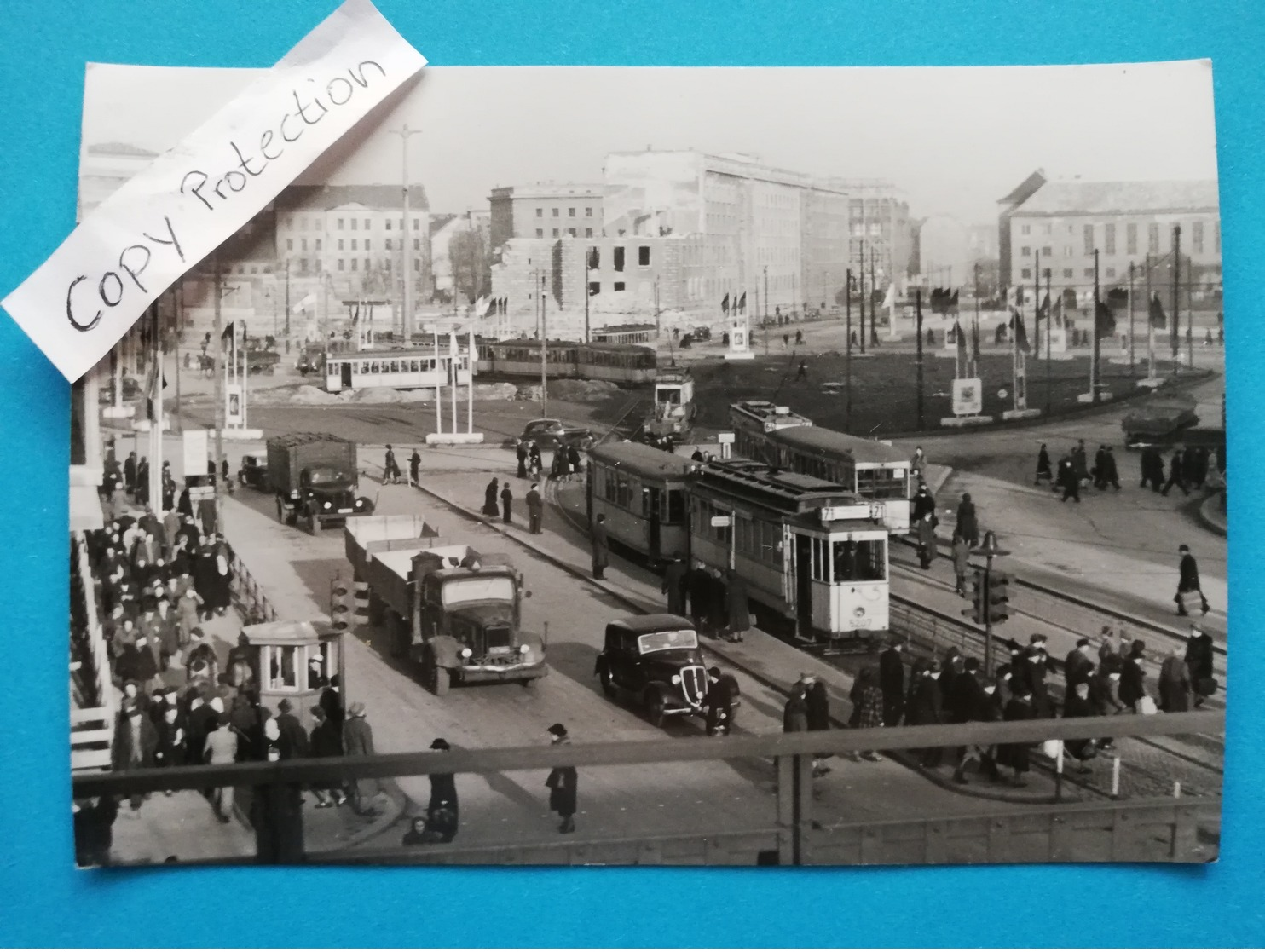 Berlin-Alexanderplatz, Strassenbahn, Lkw, 1946 - Mitte