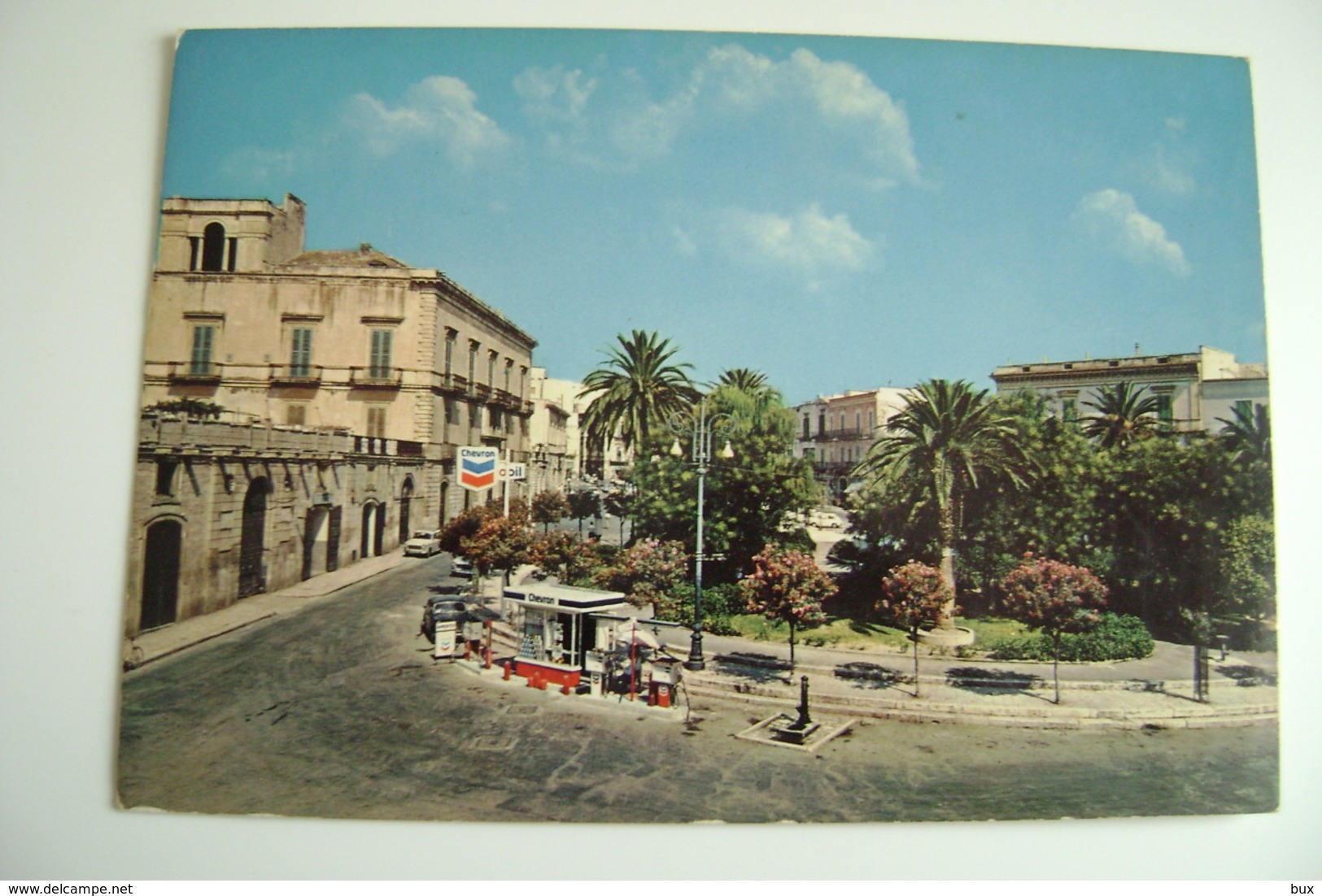 BITONTO - Piazza Marconi  Oil  CHEVRON     VECCHIE CARTOLINE  PUGLIA   NON VIAGGIATA Arch. 39 - Bitonto