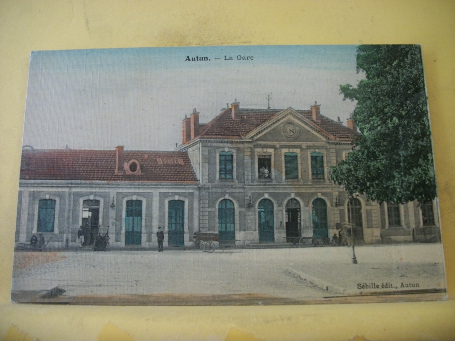 L11 4869 CPA COLORISEE 1909 - 71 AUTUN. LA GARE. EDIT. SEBILLE - ANIMATION - Autun