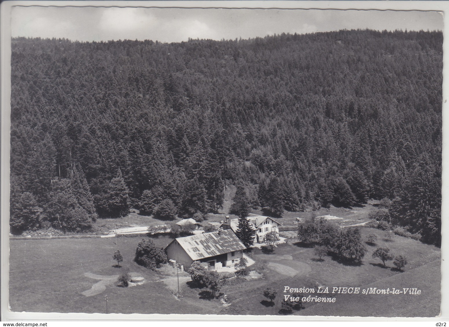 MONT LA VILLE - PENSION LA PIECE - VUE AERIENNE - 1961 - Mont-la-Ville