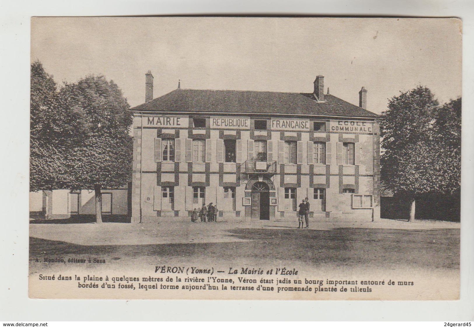 CPA VERON (Yonne) - La Mairie Et L'Ecole - Veron