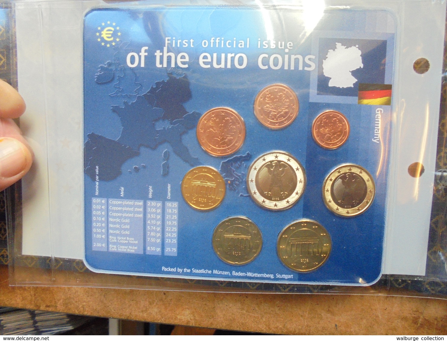 12 PREMIERES SERIES EURO EN FDC. SOUS LA FACIALE. EN ALBUM (1 KILO 500) - Andere & Zonder Classificatie