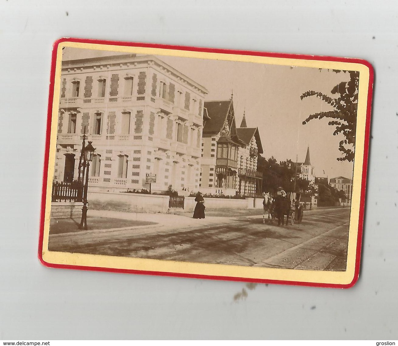 ROYAN (17) PETITE PHOTO ANCIENNE DU BOULEVARD SAINT GEORGES  (ATTELAGE DE CHEVAUX) - Lieux