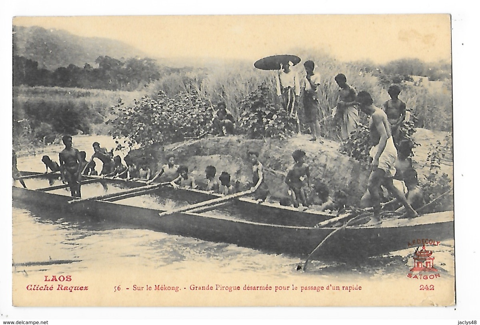 LAOS -  Sur Le Mékong - Grande Pirogue Désarmée Pour Le Passage D'un Rapide   -   L 1 - Laos