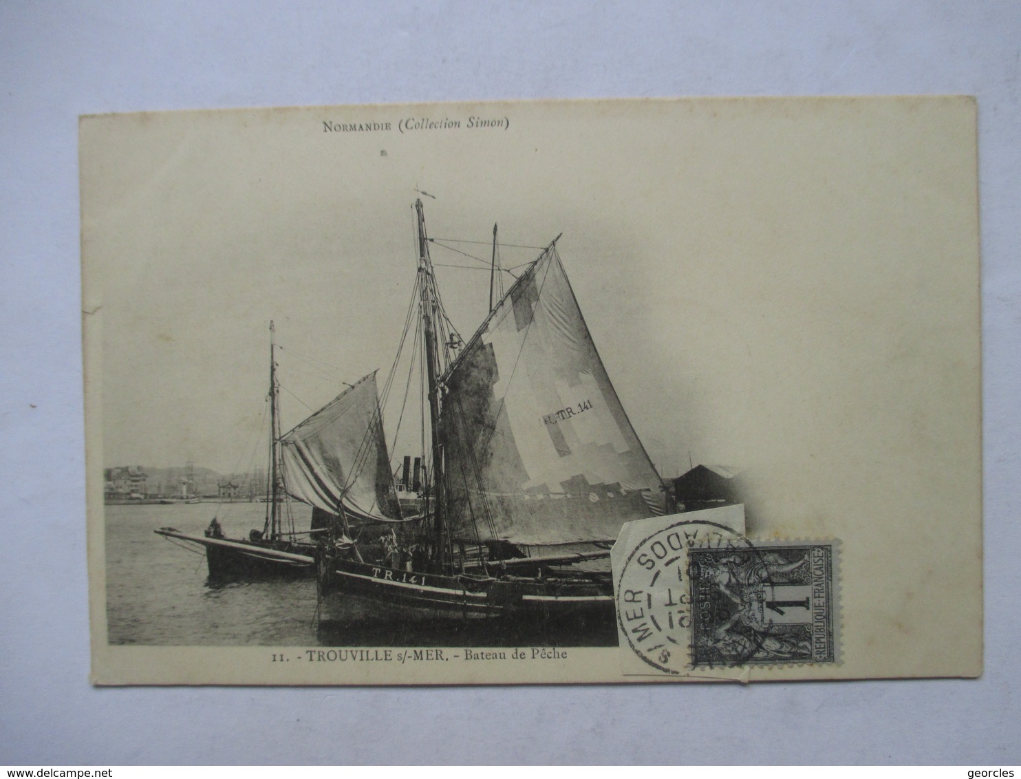 TROUVILLE   - PRECURSEUR DE 1901  -  BATEAU DE PECHE     - TIMBRE TYPE SAGE      TTB - Trouville