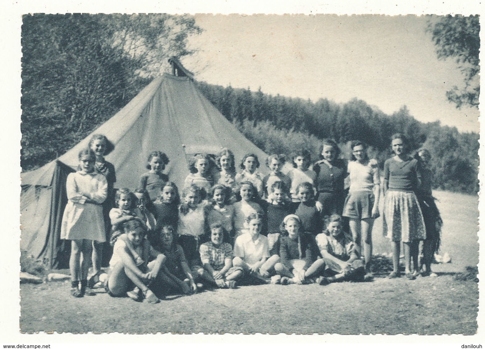 01 // CHATILLON DE MICHAILLE   Colonie De Vacances Du Pré Jantet / LES TENTES ** - Non Classés