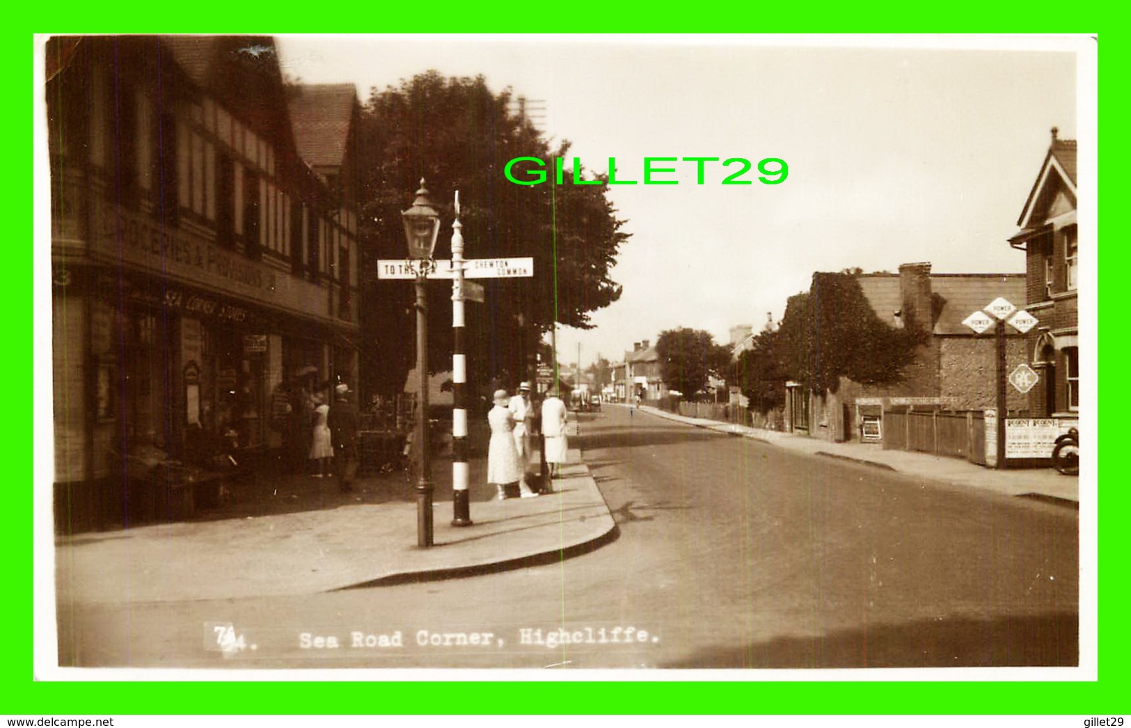 HIGHCKIFFE, UK -SEA ROAD CORNER - ANIMATED - TRAVEL IN 1944 - REAL PHOTO POSTCARD - - Autres & Non Classés