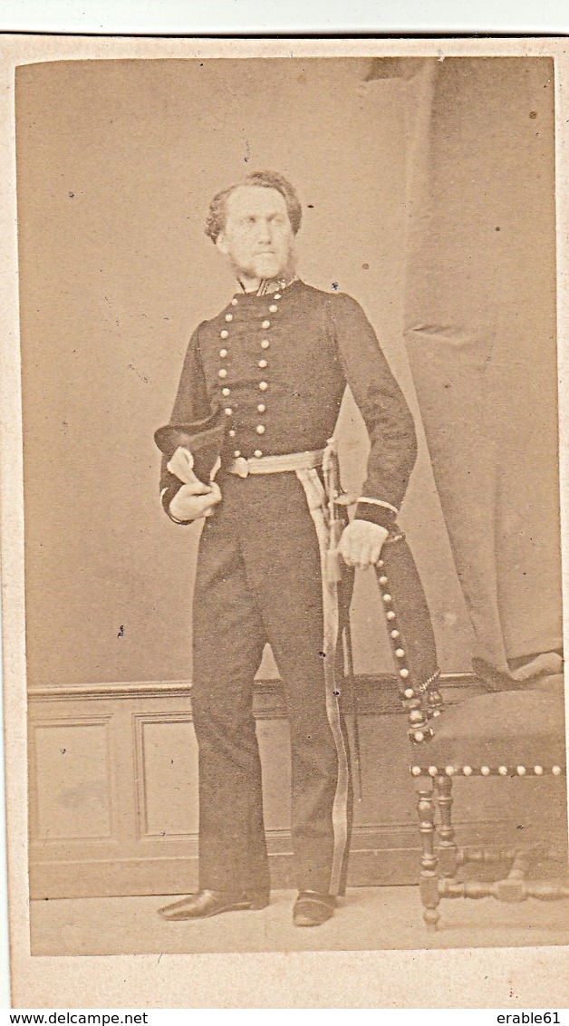 PHOTO CDV 19 EME MILITAIRE OFFICIER  DEDICACE Cabinet EUGENE DE PARIS  A TOULON - Guerre, Militaire