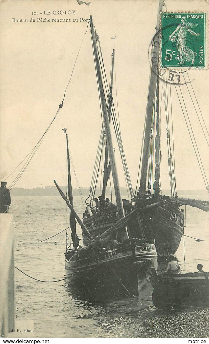 LE CROTOY - Bateau De Pêche Rentrant Au Port. - Pêche