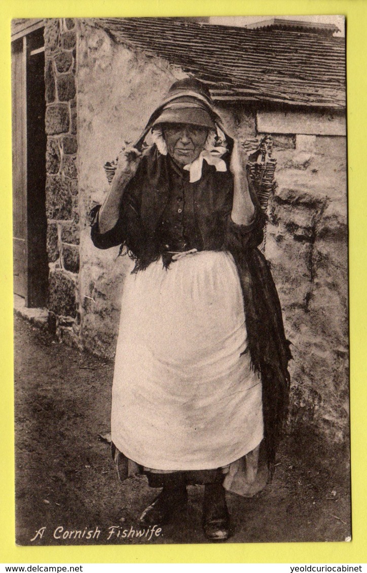 Cornwall - A Cornish Fishwife - F. Frith Postcard - Other & Unclassified