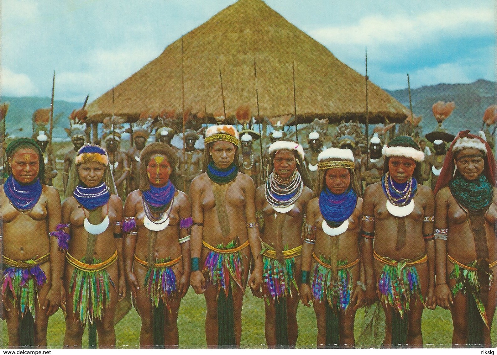 Papua New Guinea.Mount Hagan Show Grounds. Native Girls.    B-3302 - Other & Unclassified