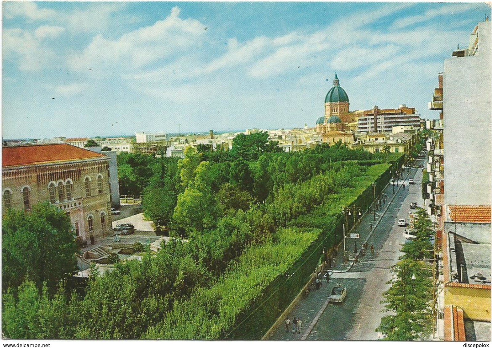 V2702 Cerignola (Foggia) - Scorcio Panoramico - Panorama - Auto Cars Voitures / Viaggiata 1970 - Cerignola