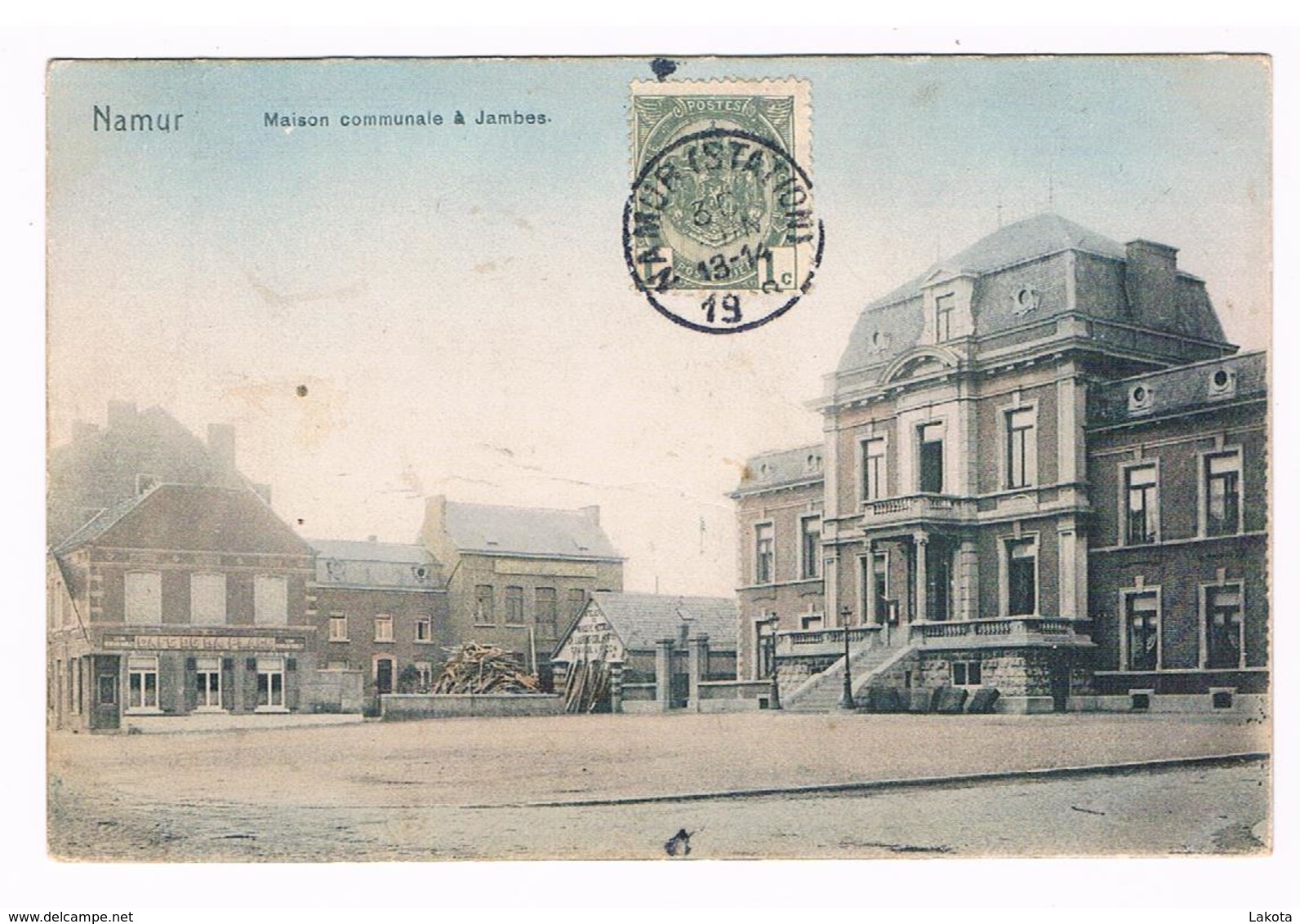 CPA  Colorisée : NAMUR - Jambes - Maison Communale ,café De La Place, Atelier De Menuiserie Ch. Laurent - Namur