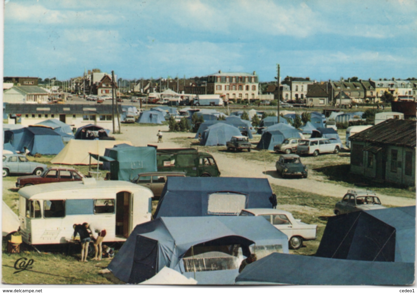 COURSEULLES SUR MER  UN COIN DU CAMPING  DE L'ILE DE PLAISANCE - Courseulles-sur-Mer