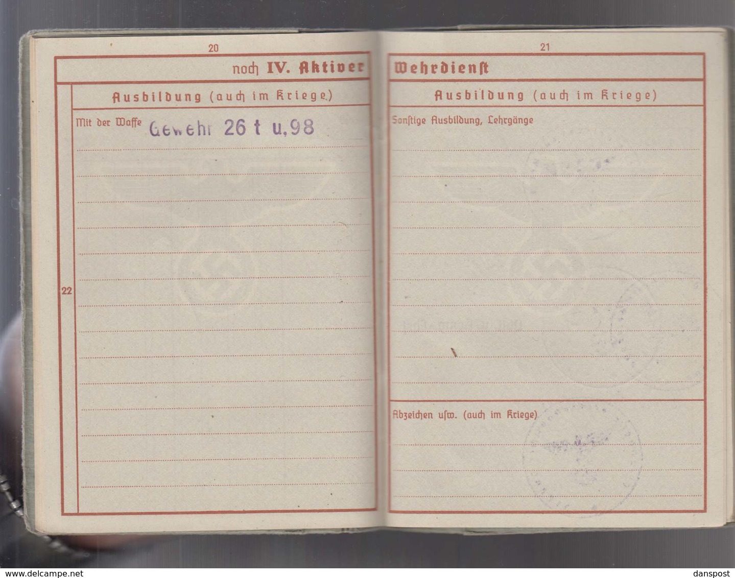 DR Wehrpass 2. WK Obergefreiter Kreta Malariakrank ausgestellt Frankfurt 16.04.1940 viele Einträge bis Okt 1944!