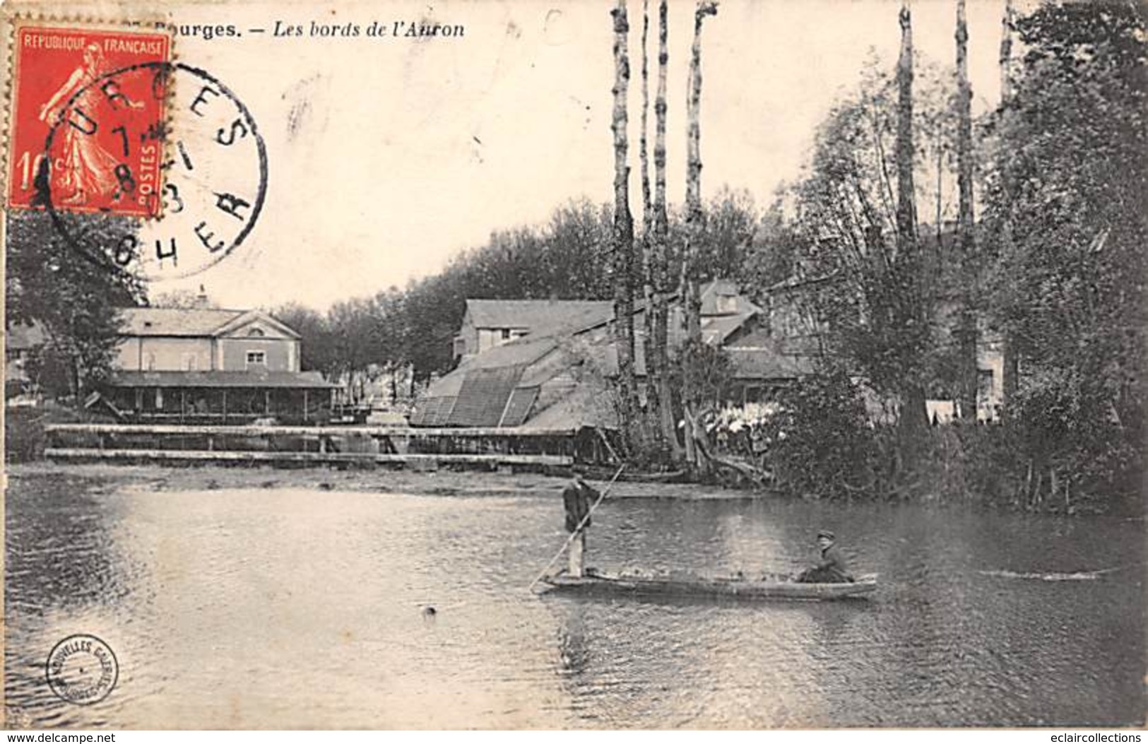 Bourges      18   Lot de 19 cartes  .Usine.Rues.Marché.Magasin     (voir scan)