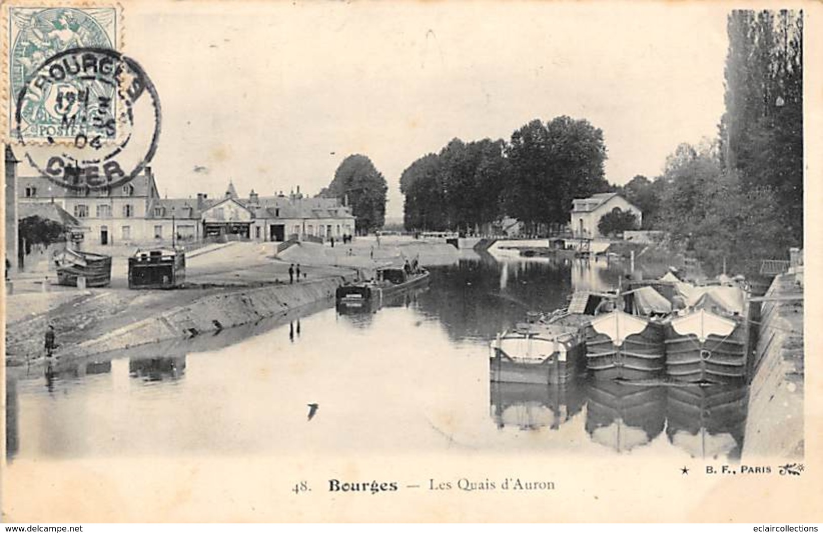 Bourges      18   Lot de 18 cartes  . Cortège historique,Commerce, Usine; Canal      (voir scan)