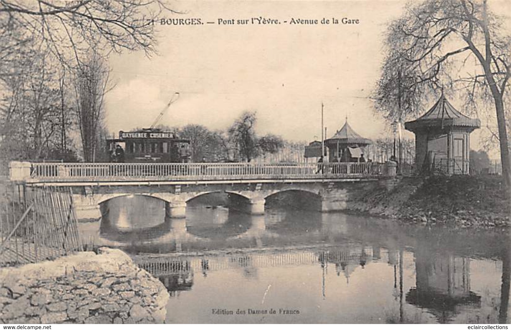 Bourges      18      Lot de 13 cartes  . Autour du thème des tramways.       (voir scan)