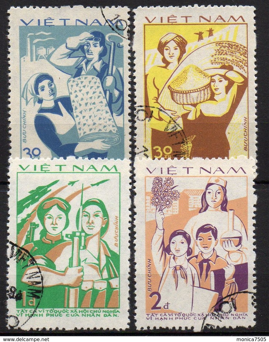 VIETNAM ( POSTE ) Y&T N°  380A/380D  TIMBRES  BIEN  OBLITERES , A  SAISIR - Viêt-Nam