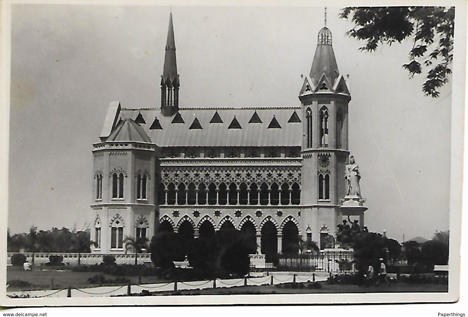 Old Real Photo Postcard, Pakistan, Karachi, Large Building, Temple, Hall, Landscape. - Pakistán