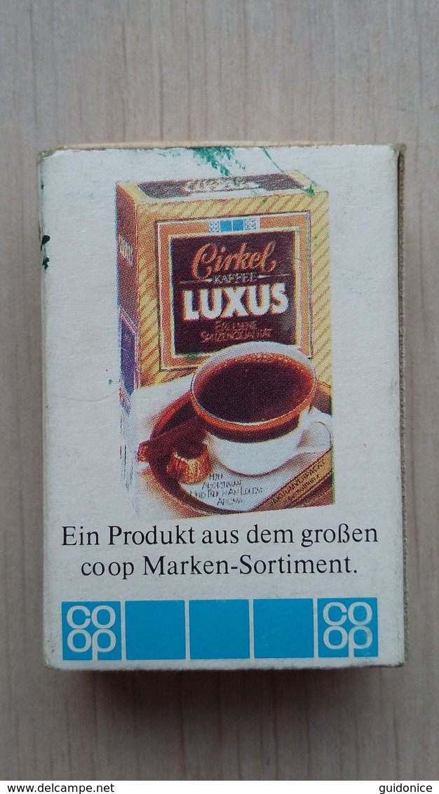 Zündholzschachtel Mit Einer Kaffee-Packung (COOP) Aus Deutschland - Zündholzschachteln