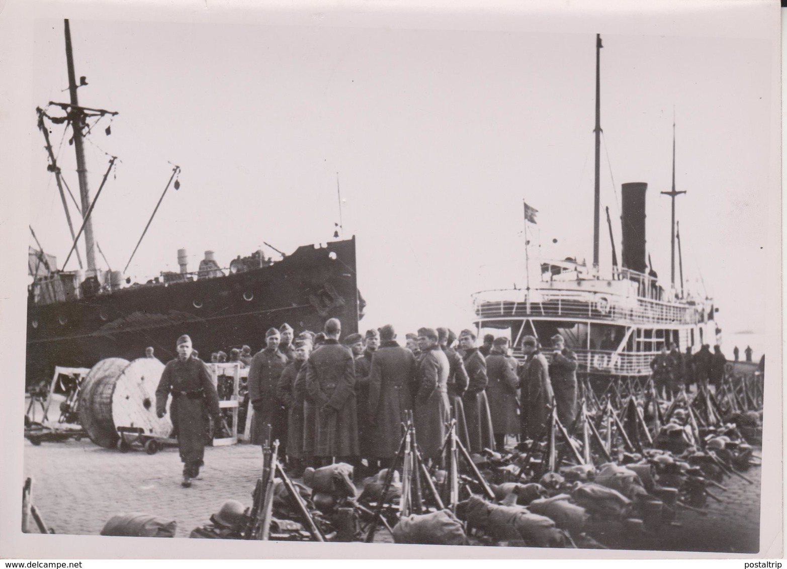 NEUE TRUPPEN FUR DANEMARK UND NORWEGEN IN OSLO NORWEGISCHEN HAFEN NORWAY DENMARK    FOTO DE PRESSE - Guerra, Militares