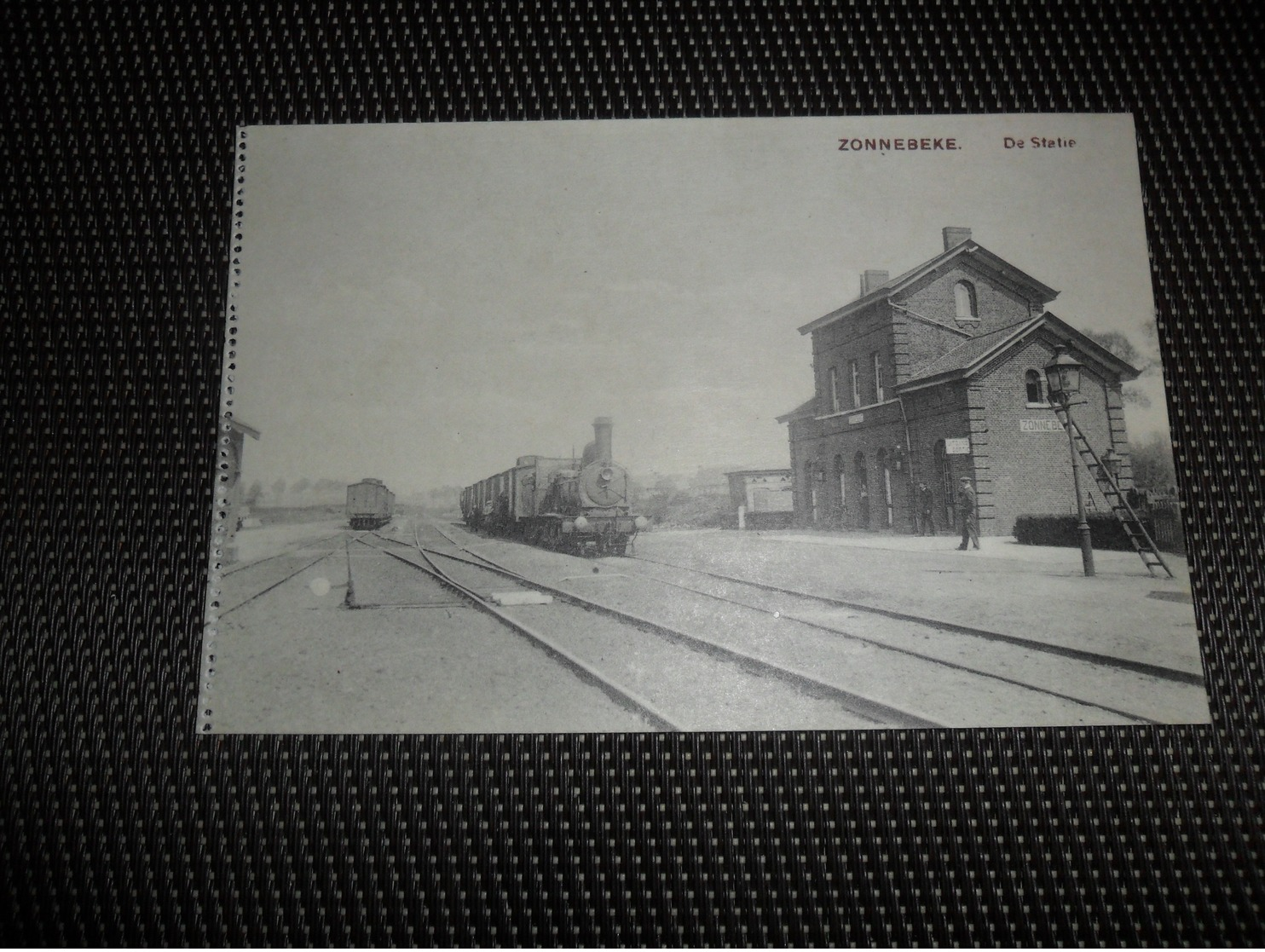 Très beau lot de 60 cartes postales de Belgique     Zeer mooi lot van 60 postkaarten van België  - 60 scans