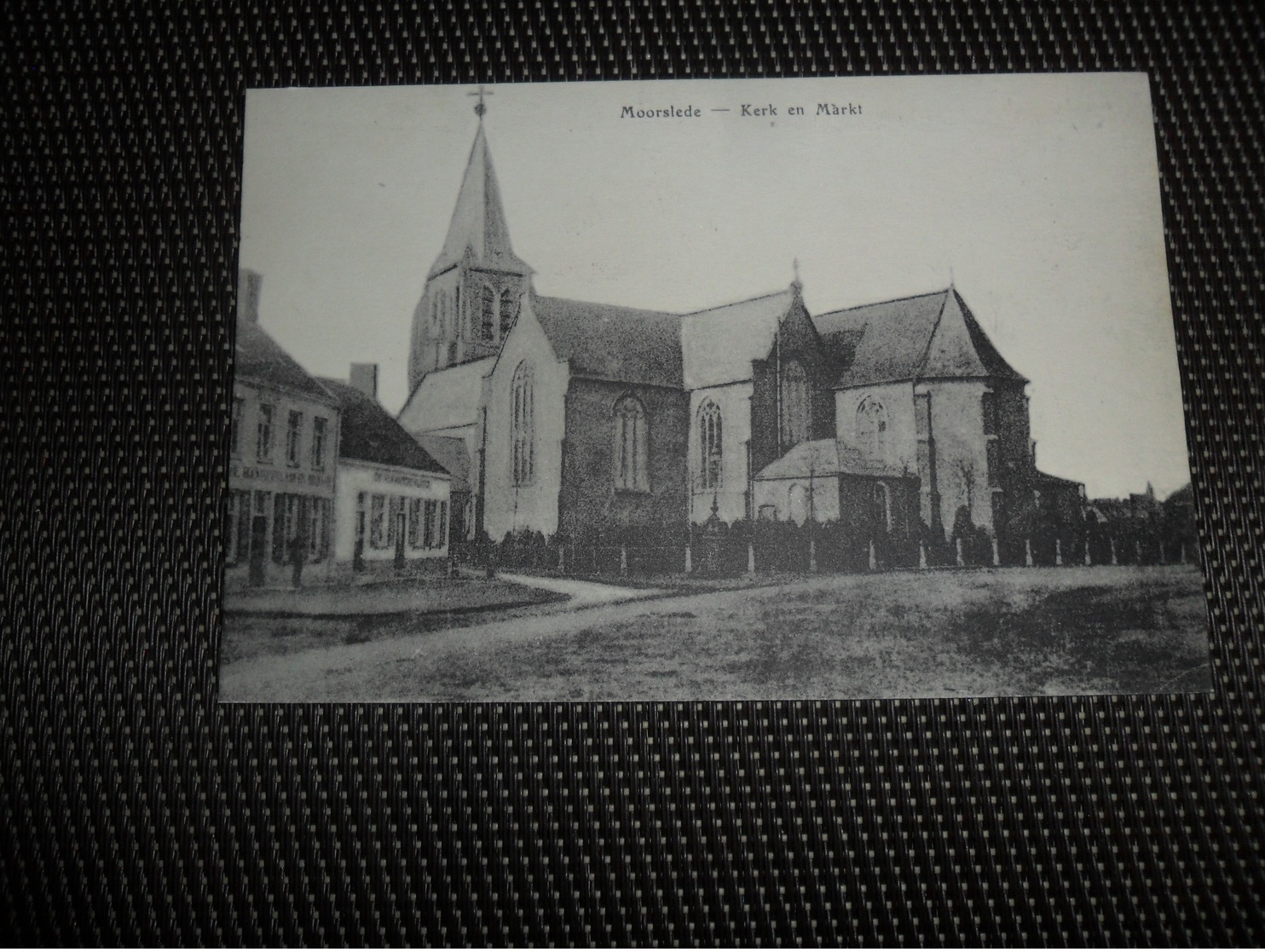 Très beau lot de 60 cartes postales de Belgique     Zeer mooi lot van 60 postkaarten van België  - 60 scans