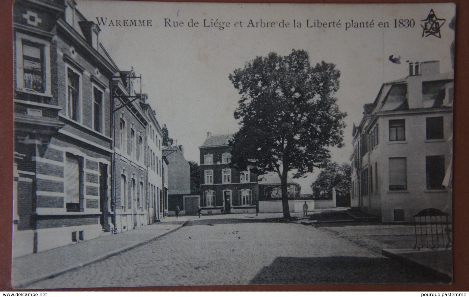 CPA WAREMME Rue De Liège Et Arbre De La Liberté - Waremme