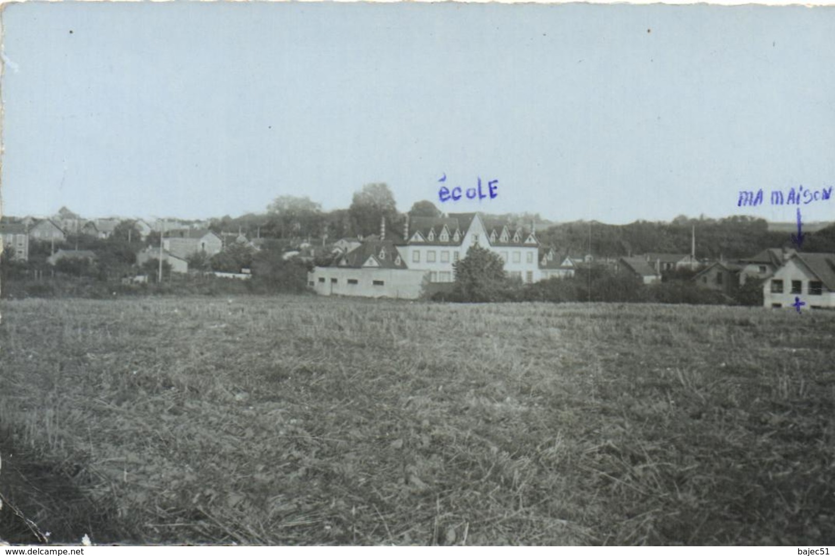 1 Cpsm Fosses - Quartier Des écoles - Fosses