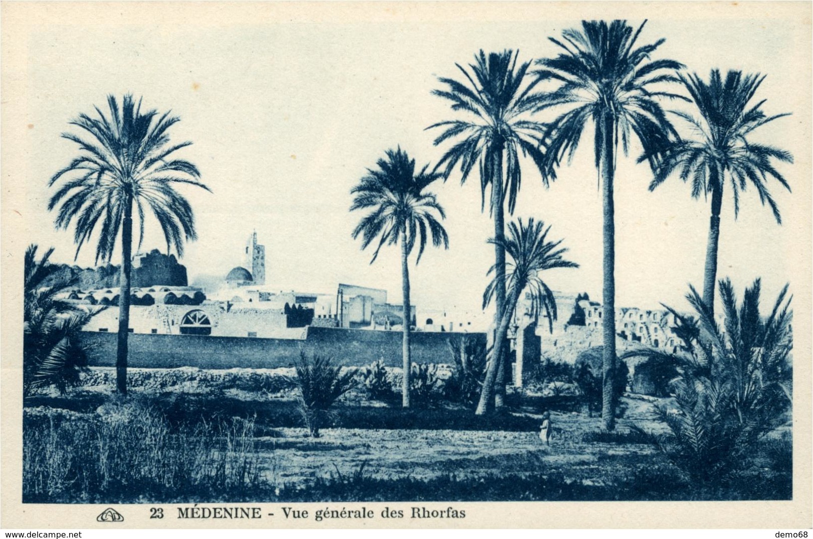 Afrique Du Nord Tunisie Médenine Vue Générale Mosquée Palmier Remparts - Tunesien