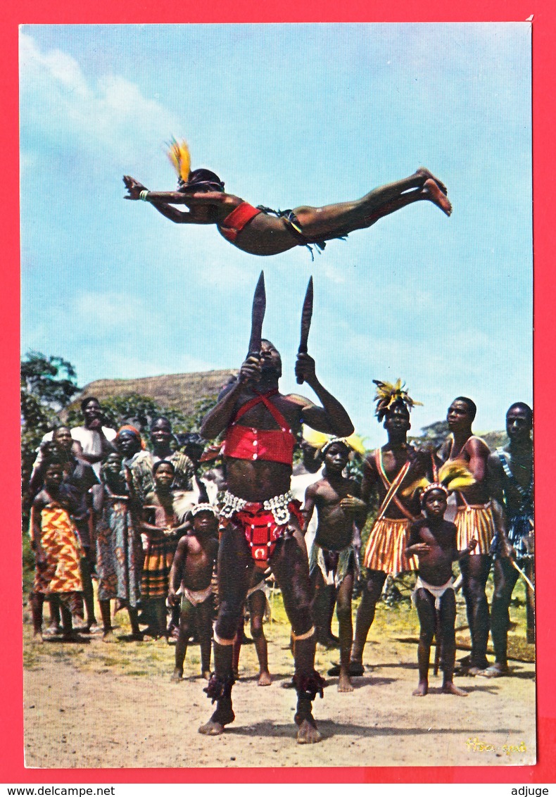 CPM- Congo Brazzaville-Pointe Noire - DANSE Des COUTEAUXI -Animation -SUP ** 2 SCANS - Pointe-Noire