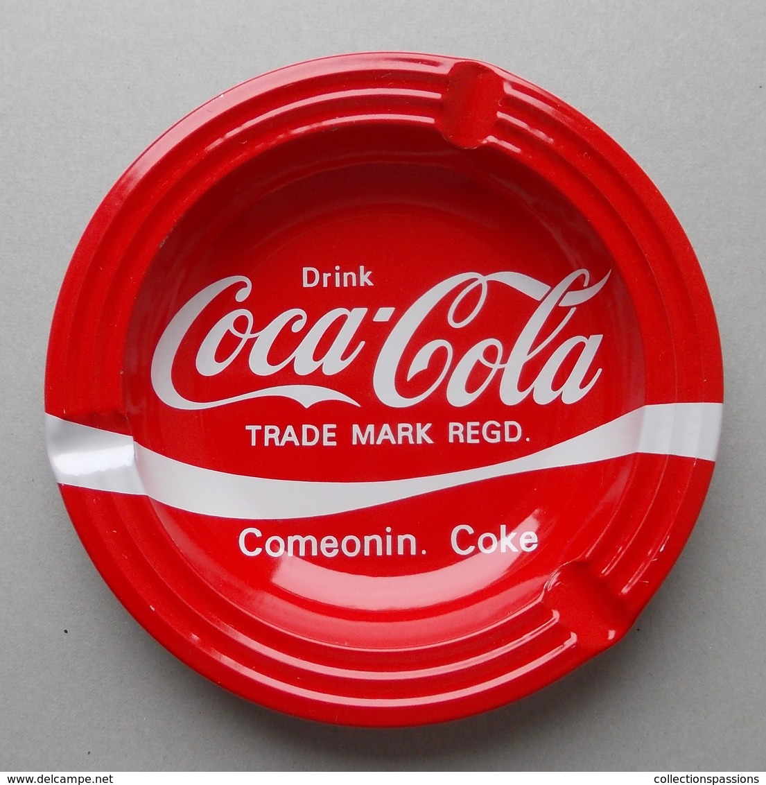 - Cendrier. COCA COLA - - Aschenbecher