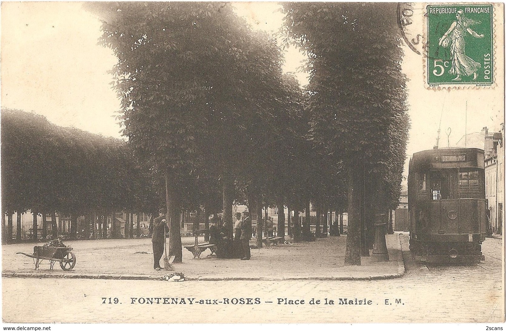 Dépt 92 - FONTENAY-AUX-ROSES - Place De La Mairie - (tramway Saint-Germain-des-Prés) - E. M. N° 719 - Fontenay Aux Roses