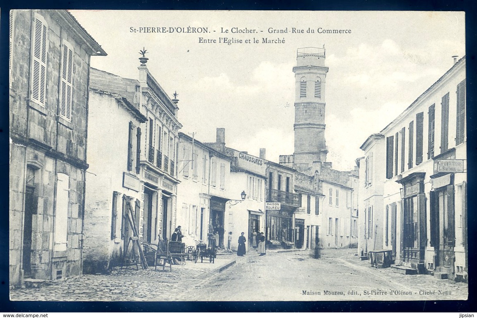 Cpa Du 17  St Pierre D' Oléron Le Clocher , Grande Rue Du Commerce Entre L' Eglise Et Le Marché       YN8 - Saint-Pierre-d'Oleron