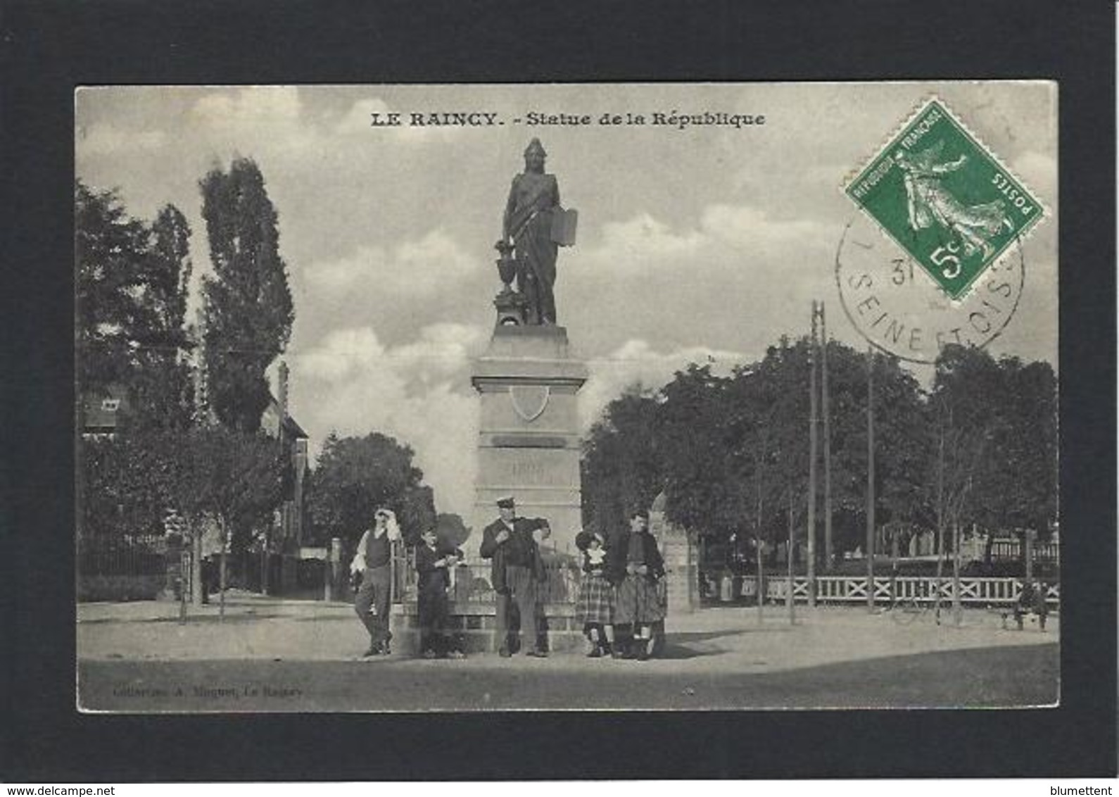 CPA Seine Saint Denis 93 Le Raincy Circulé République - Le Raincy