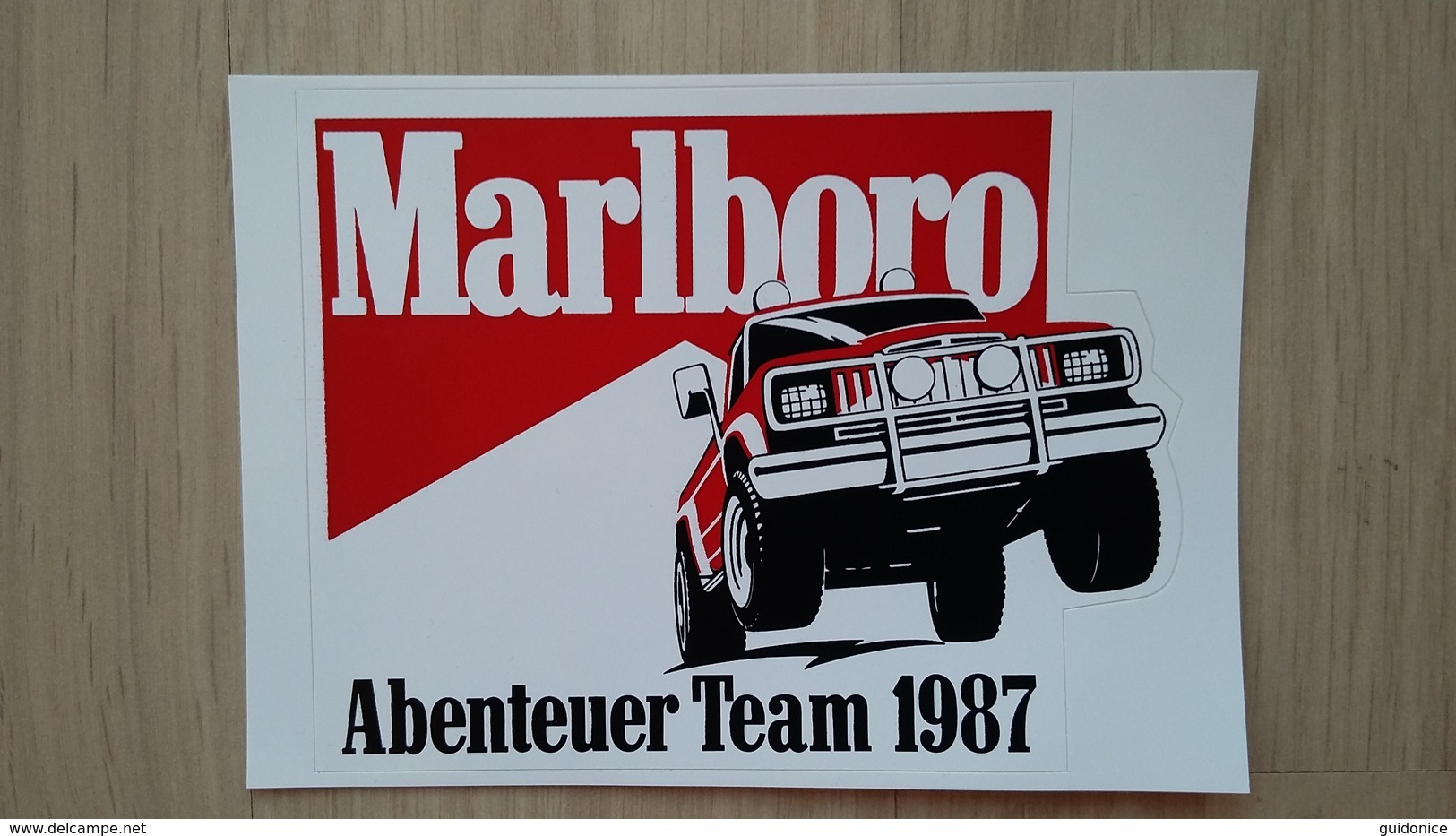 Aufkleber Mit Zigaretten-Werbung (MARLBORO-Abenteuer-Team 1987) Mit Geländewagen (Auto) - Aufkleber