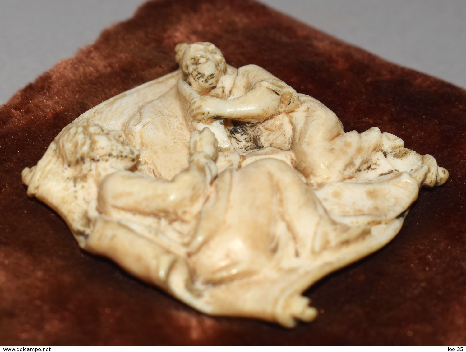 Ancien Médaillon Sculpter En Bas-relief Scène Religieuse - 18e Siècle - Autres & Non Classés