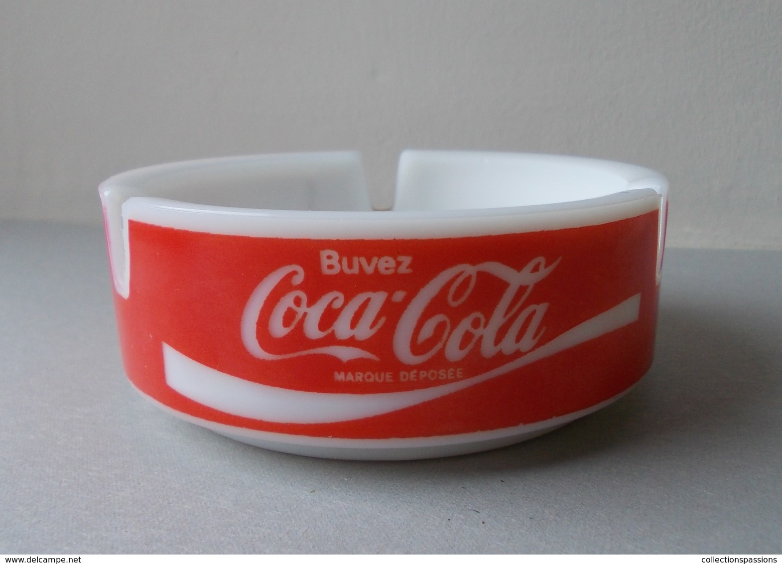 - Cendrier. COCA COLA - - Aschenbecher