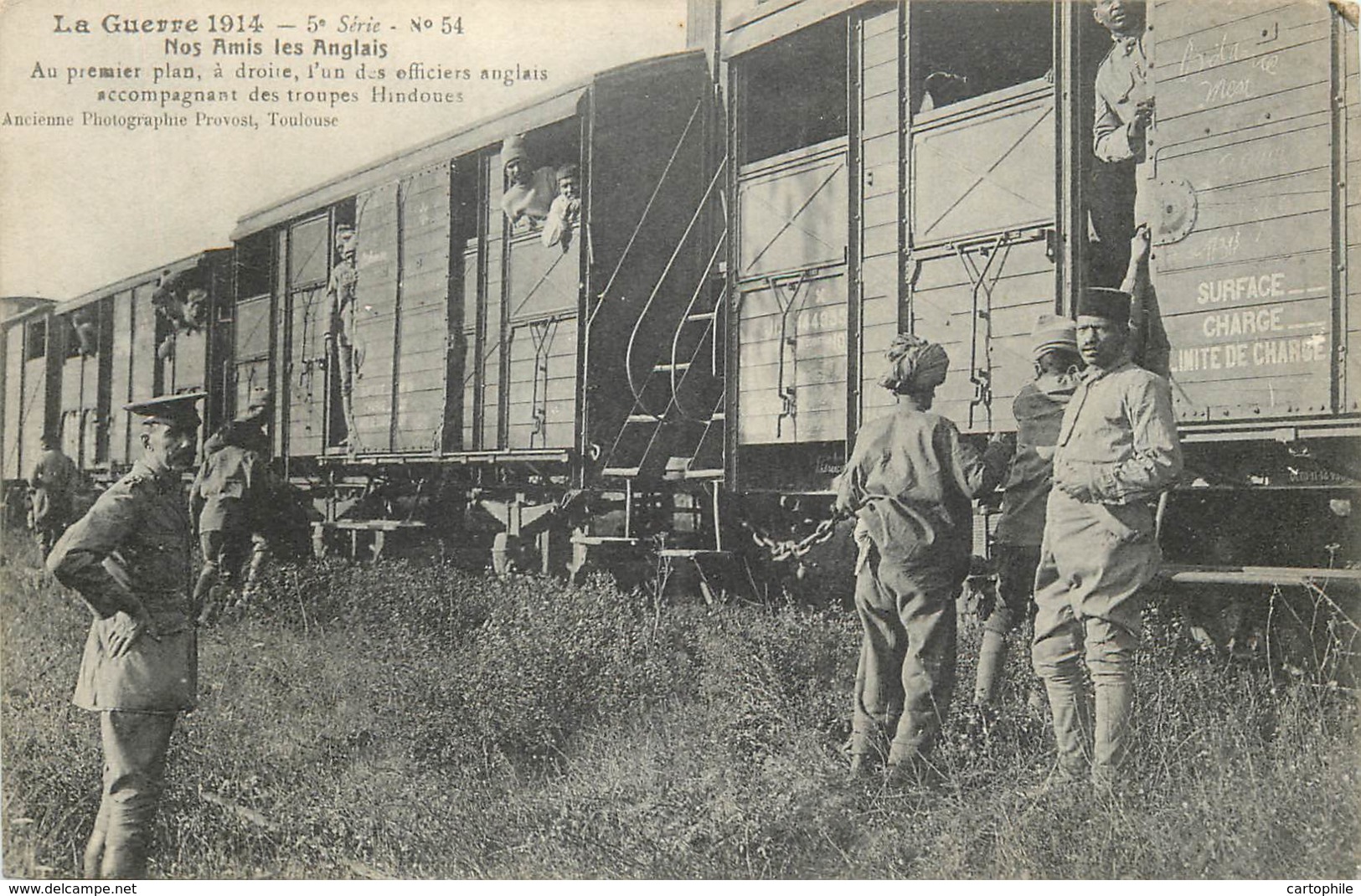 MILITARIA - Guerre De 14 - Nos Amis Les Anglais - Officier Accompagnant Des Troupes Hindoues - Train India Army 1915 - Guerre 1914-18