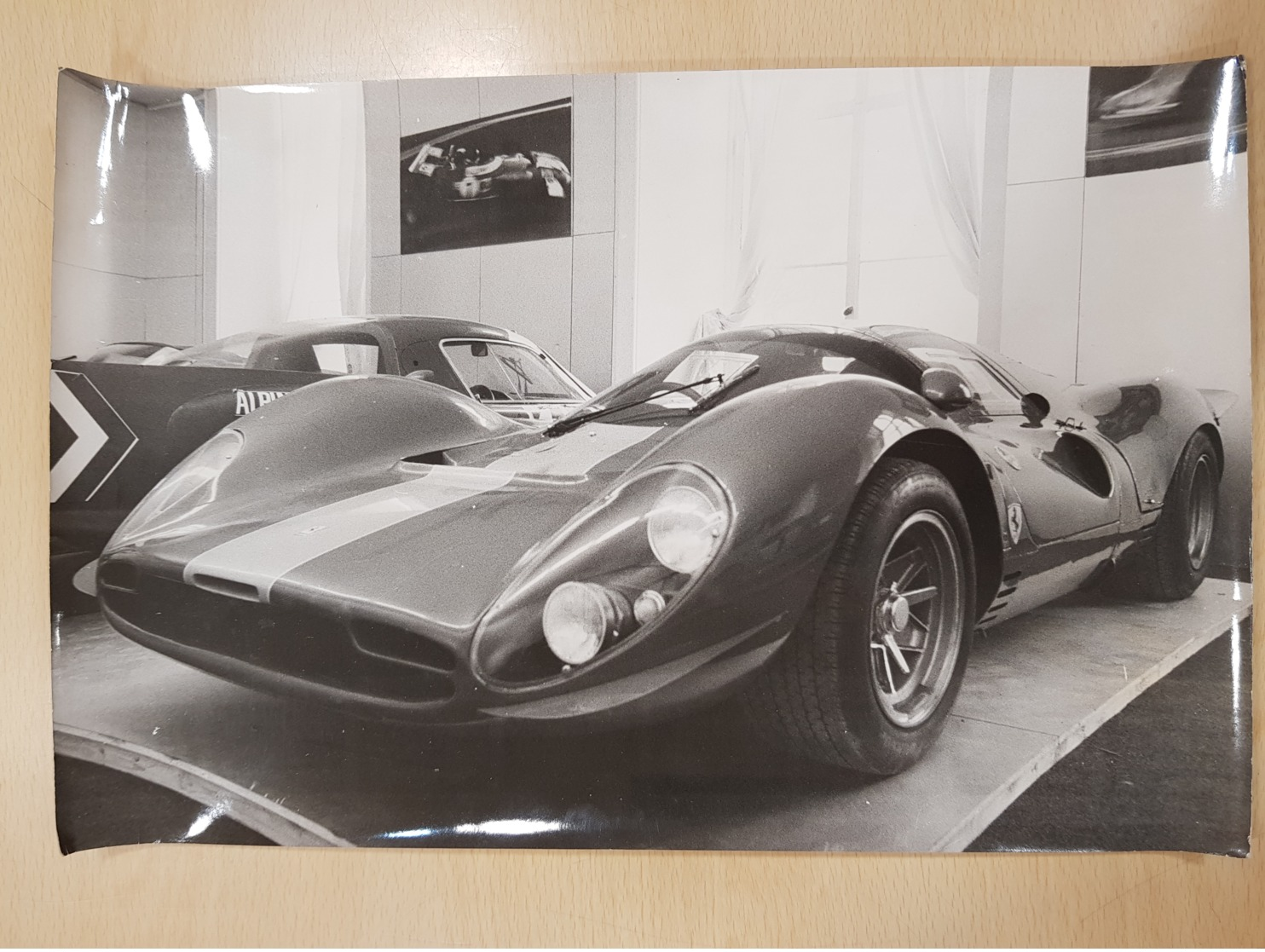 Photo Reporters Associés Format 20cm X 30cm Une Ferrari P4 - Automobiles