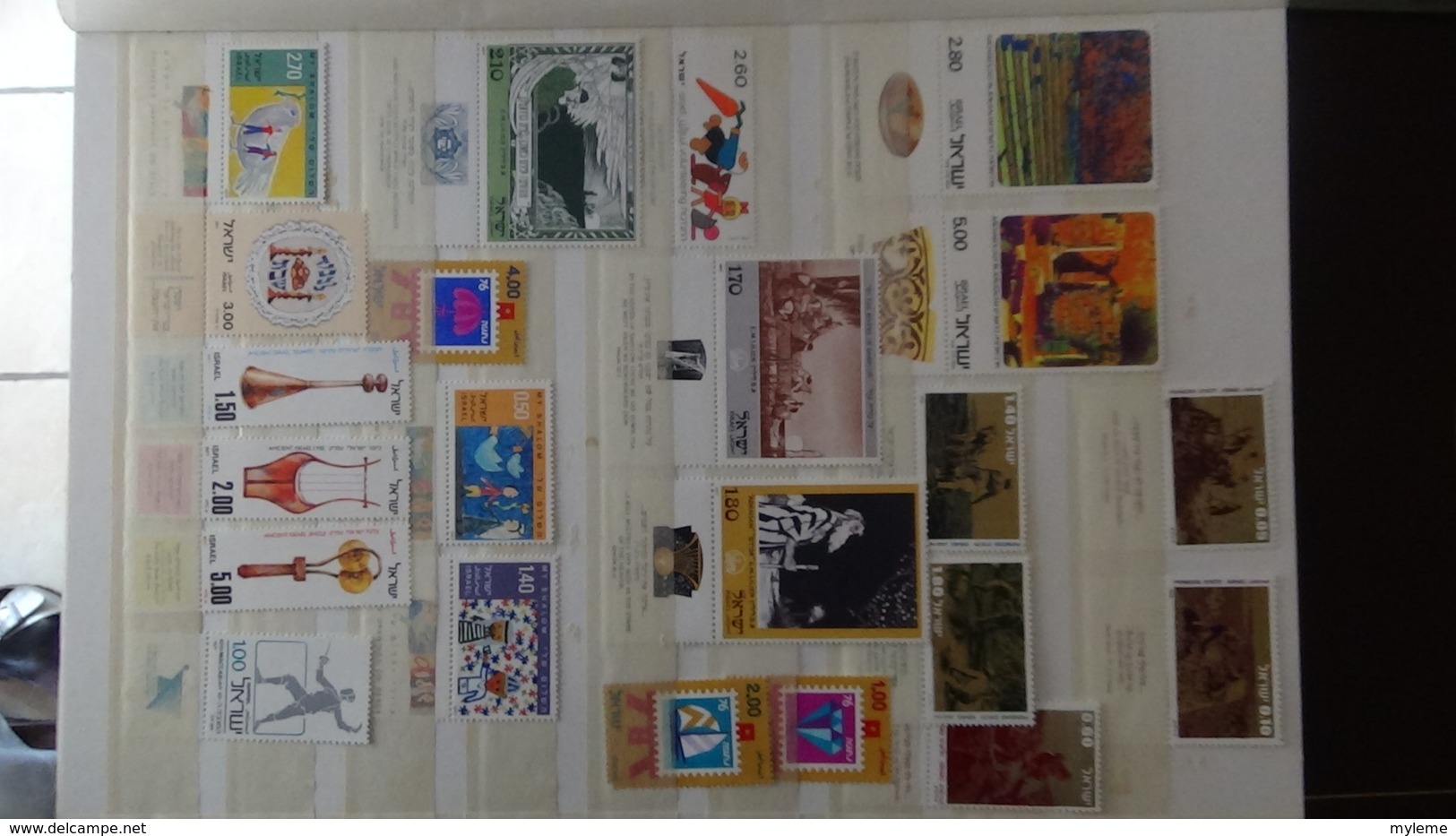 Grosse collection ISRAEL en timbres avec tabs, blocs, carnets **. Belle côte !!!